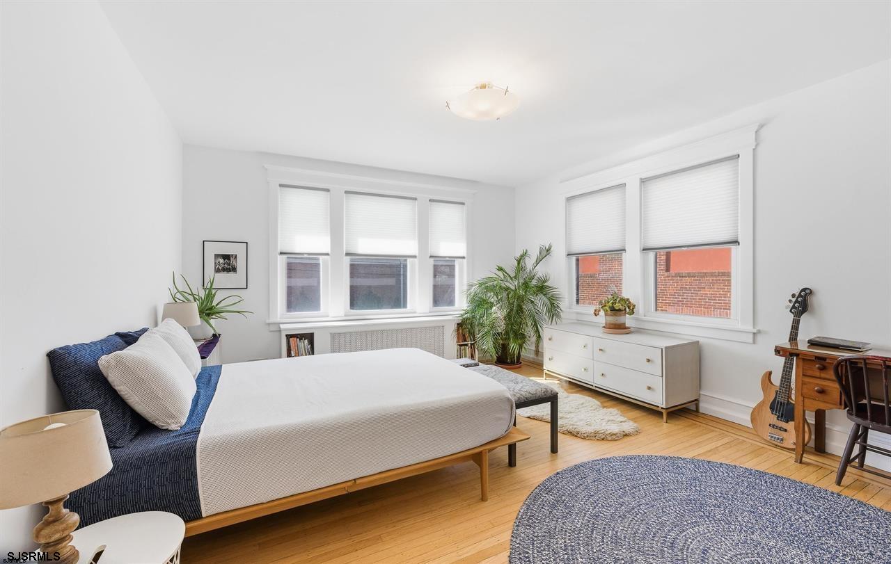 3 S montpelier Ave