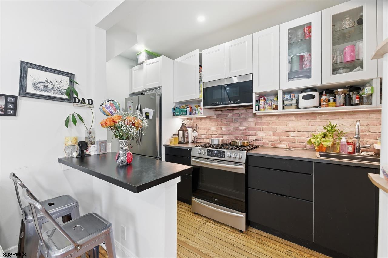 3 S montpelier Ave
