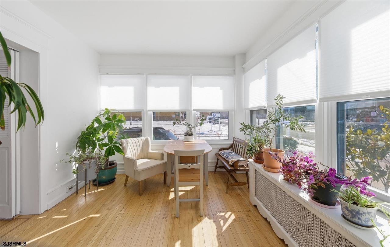3 S montpelier Ave