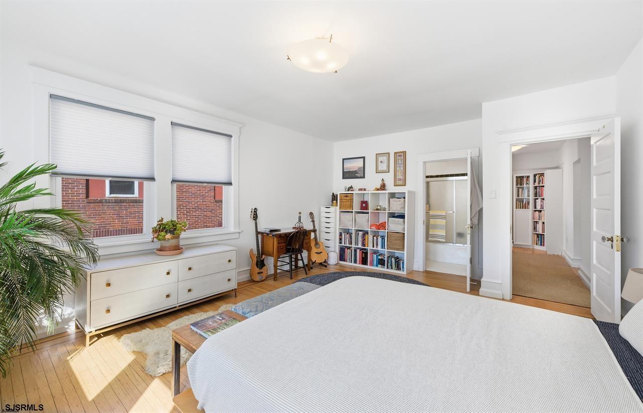 3 S montpelier Ave