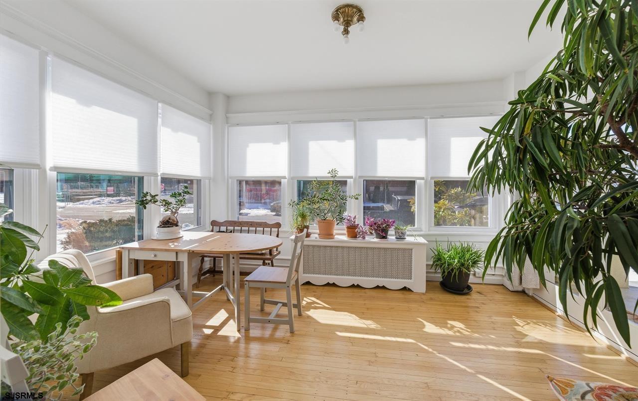 3 S montpelier Ave