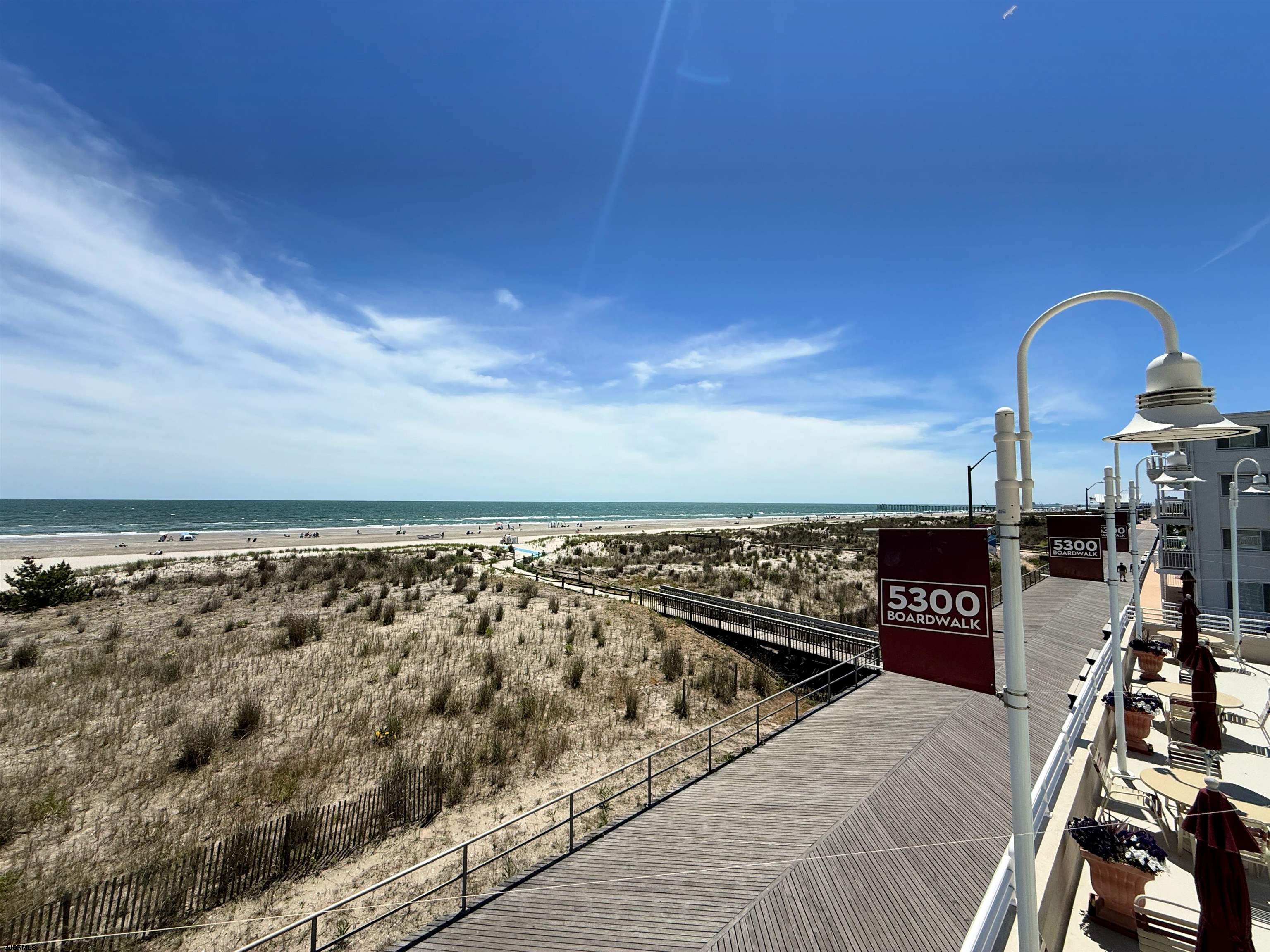 5300 Boardwalk Ave Unit: 220