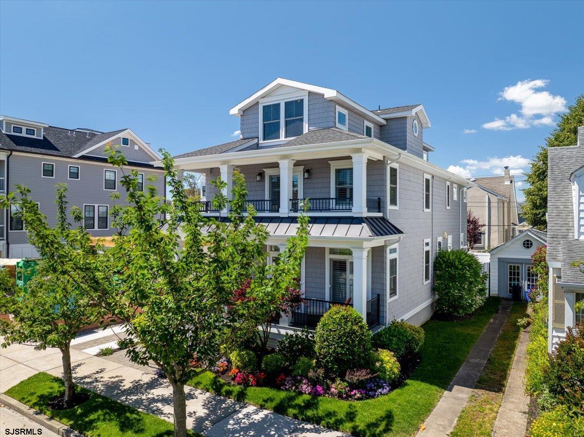108 N Pembroke Ave