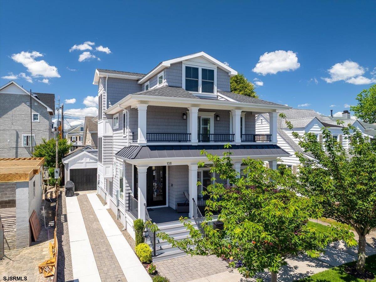 108 N Pembroke Ave