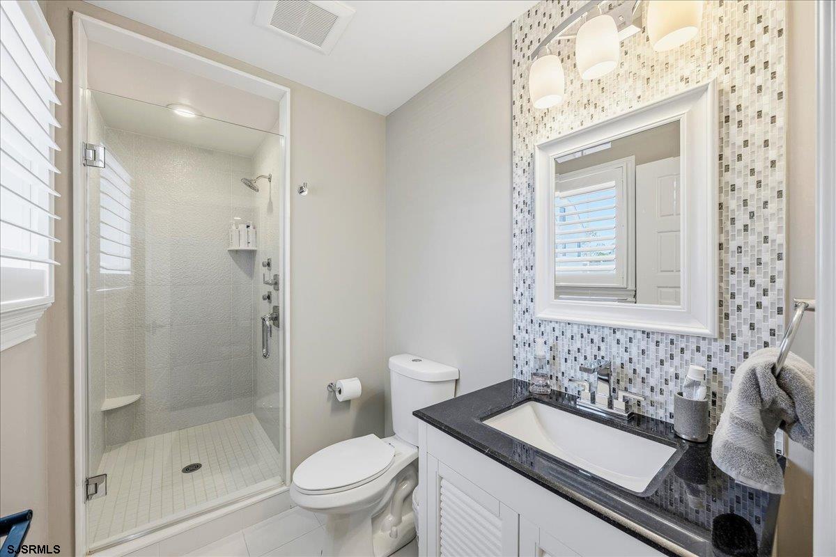 108 N Pembroke Ave