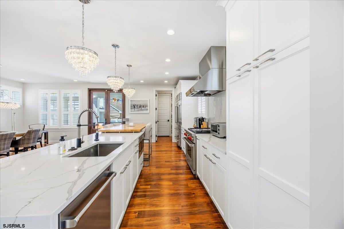 108 N Pembroke Ave