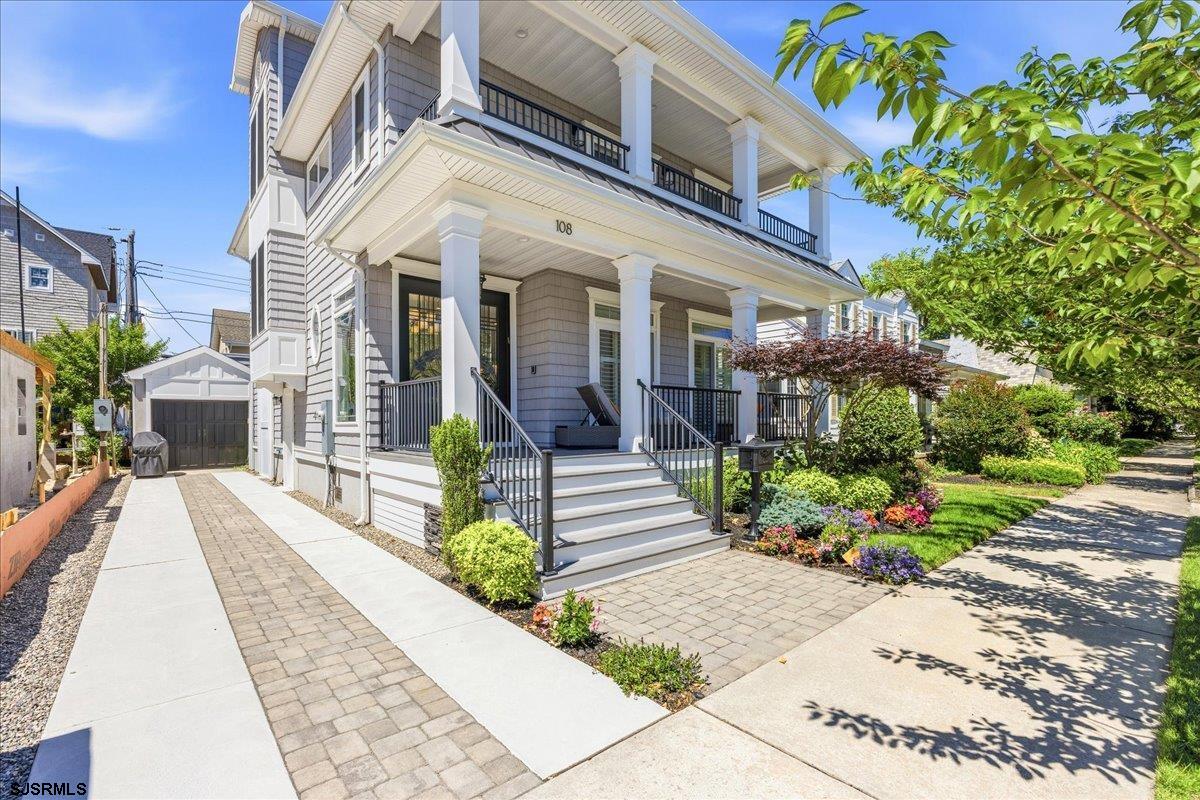 108 N Pembroke Ave
