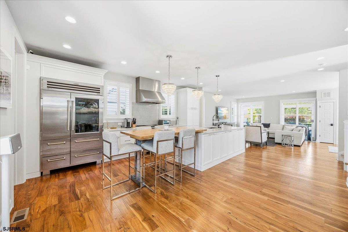 108 N Pembroke Ave