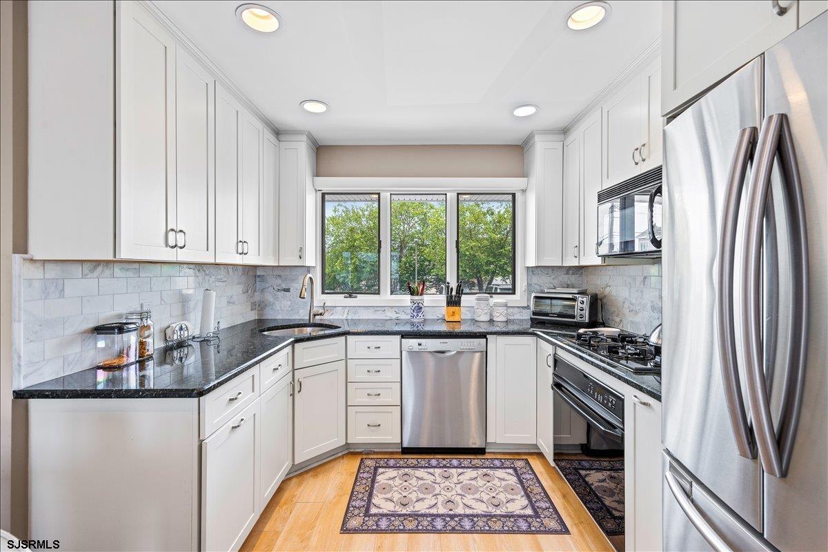 3515 Amherst Ave Unit: 7