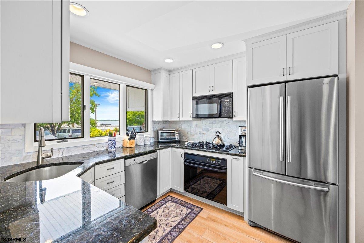 3515 Amherst Ave Unit: 7