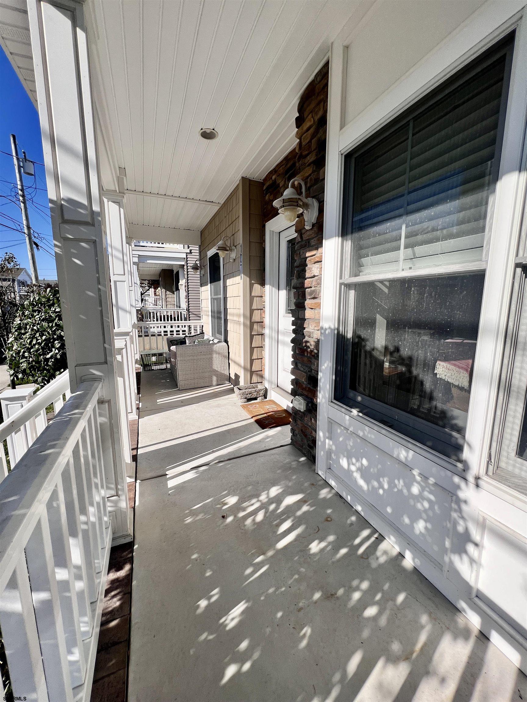 107 N Douglas Ave
