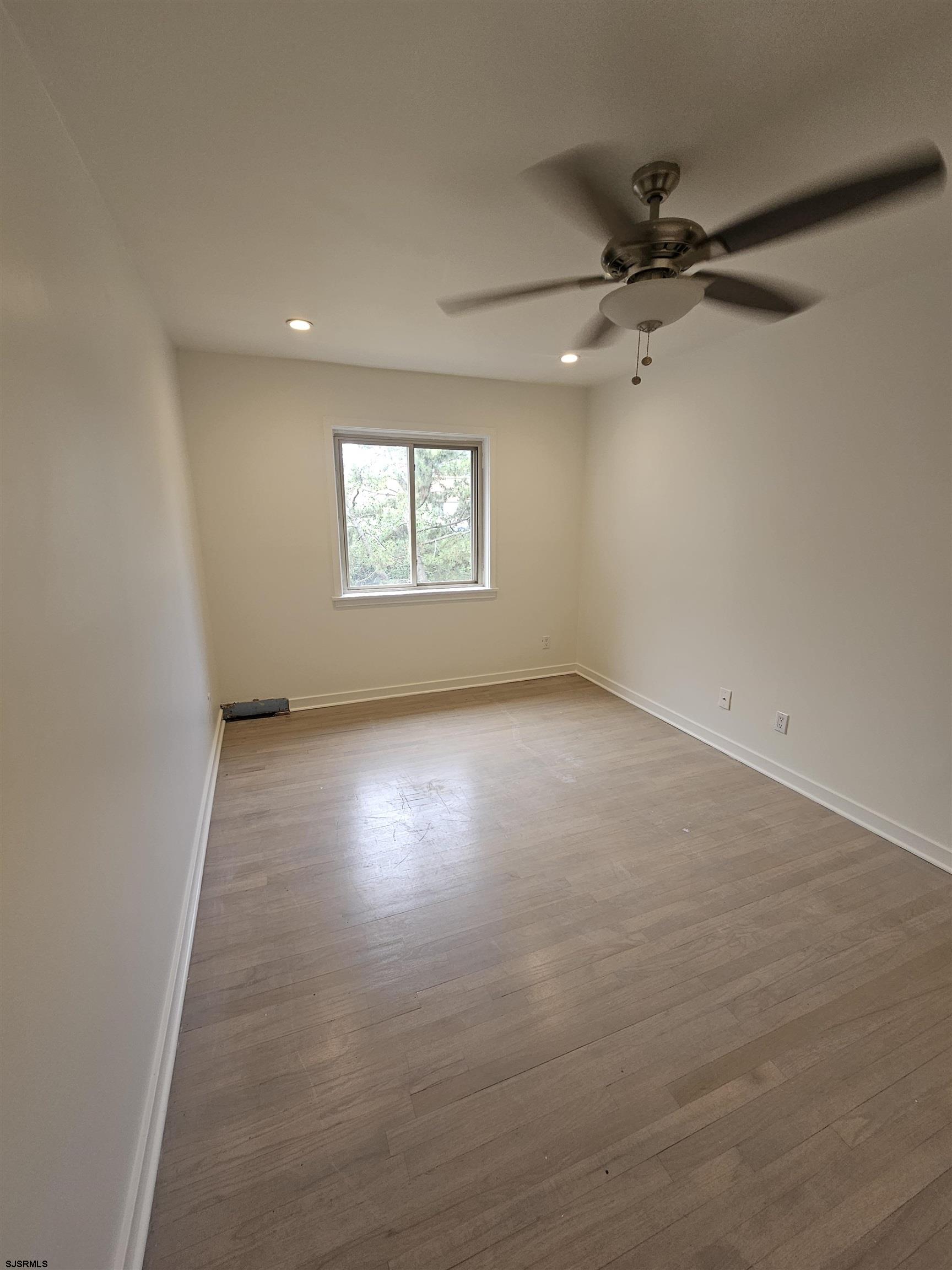 801 Dudley Ct