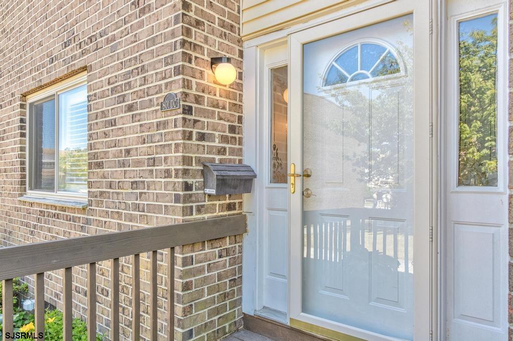 801 Dudley Ct