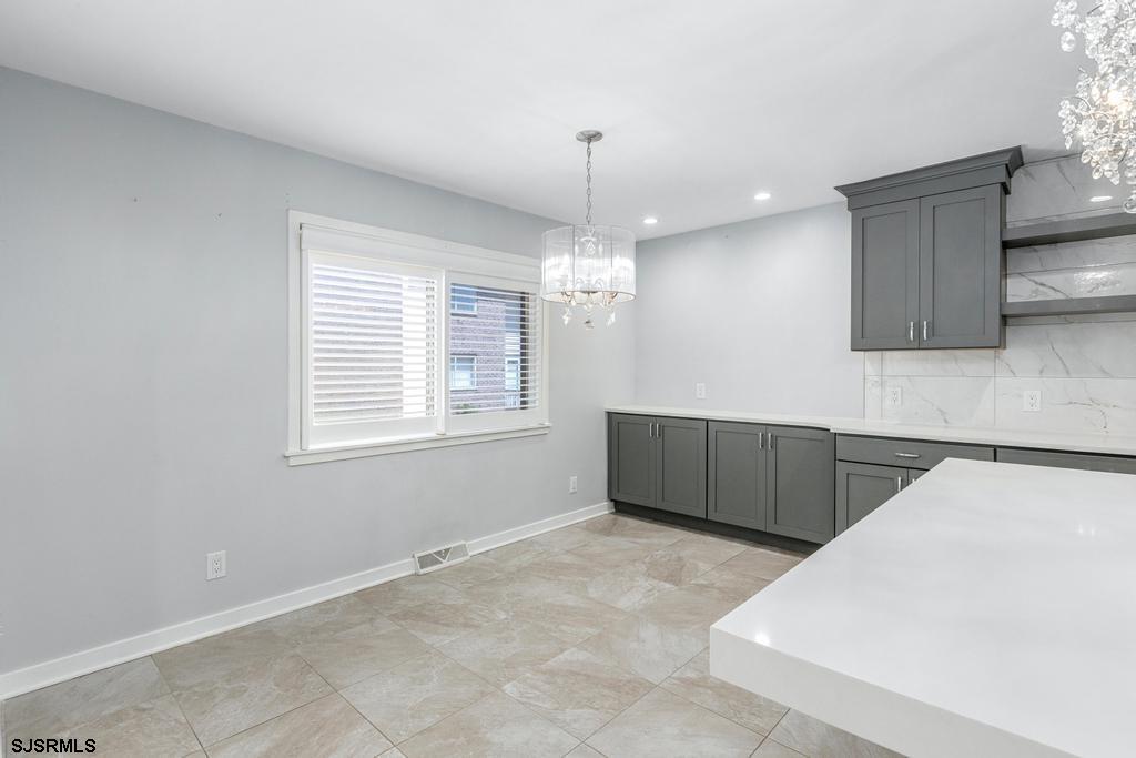 801 Dudley Ct
