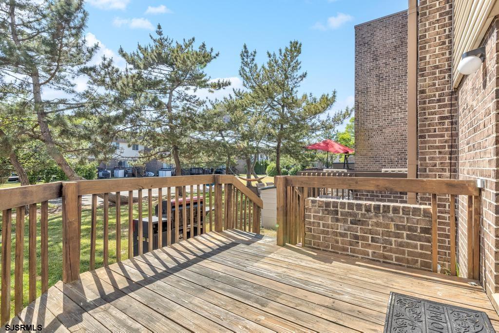 801 Dudley Ct