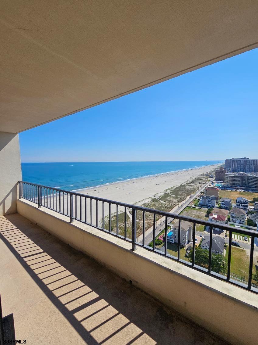 3851 Boardwalk Unit: 2210
