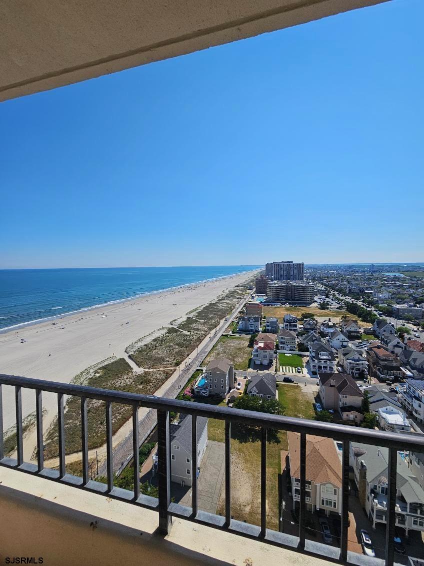 3851 Boardwalk Unit: 2210