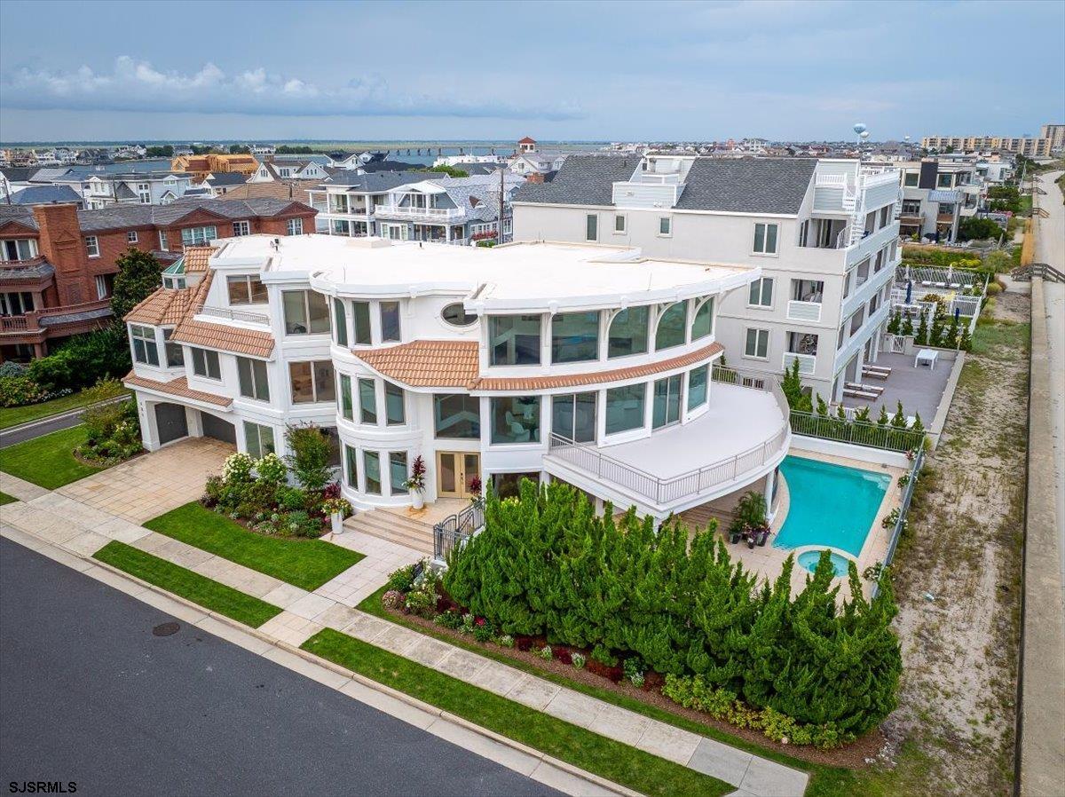 121 S 17th Ave