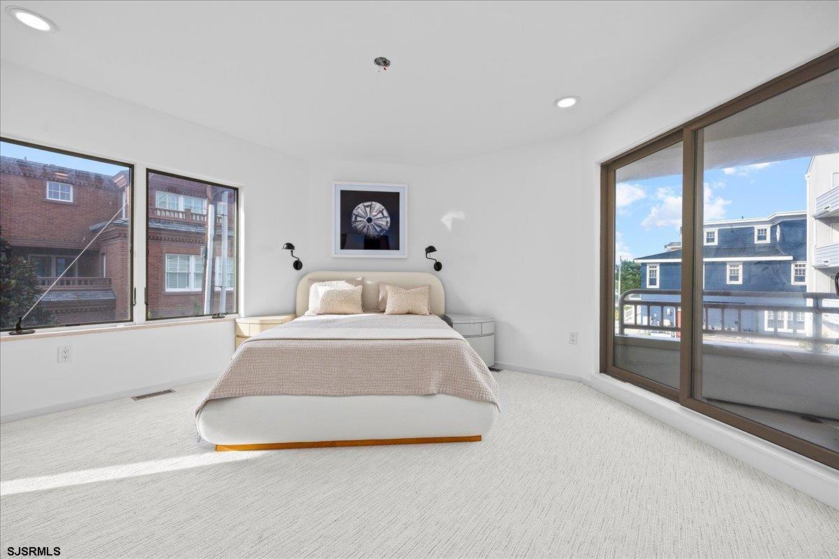 121 S 17th Ave