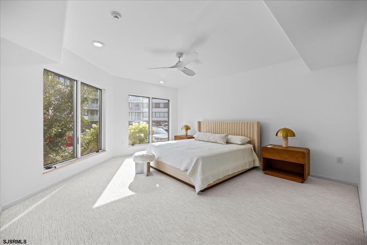 121 S 17th Ave