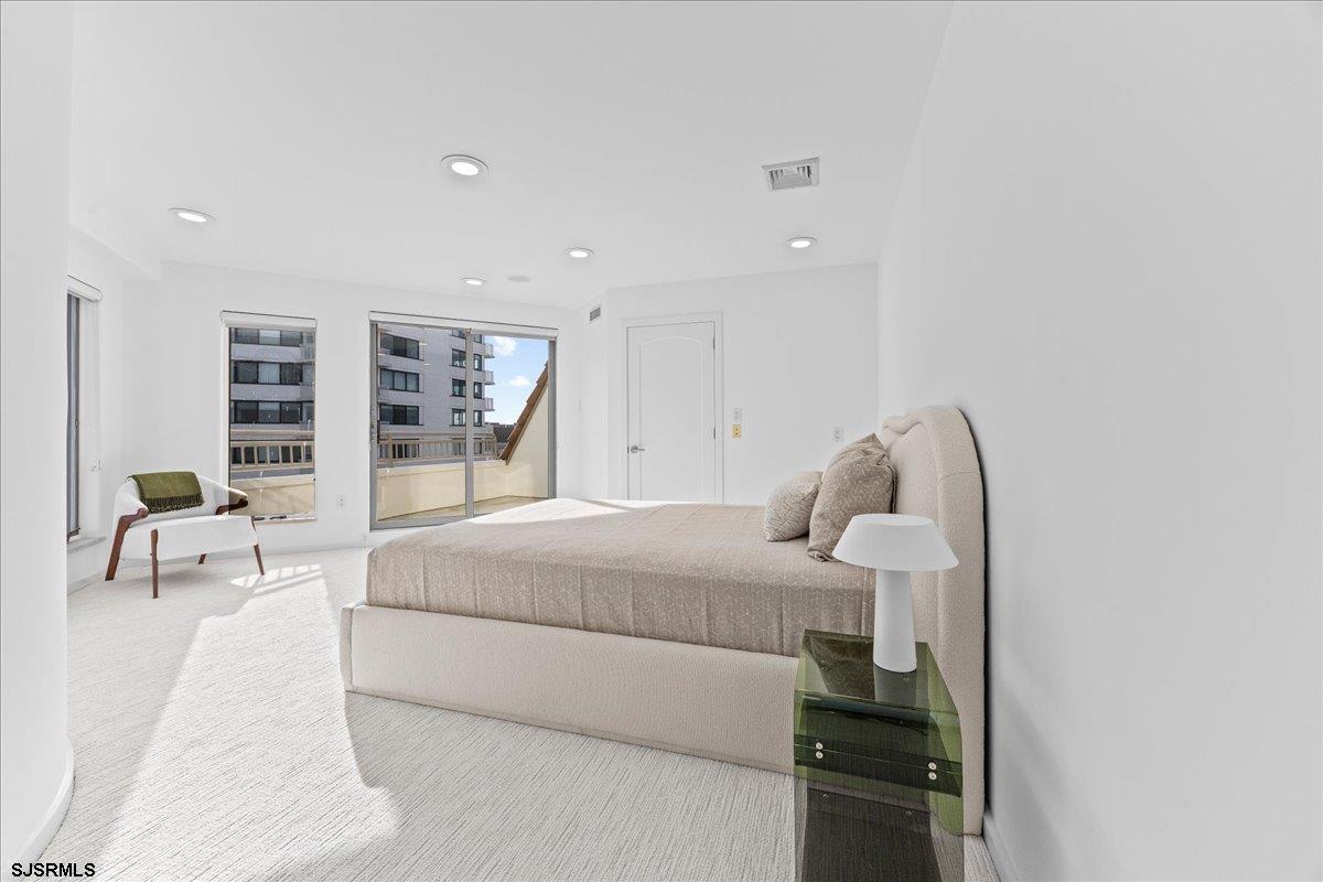 121 S 17th Ave