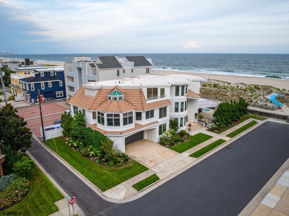 121 S 17th Ave