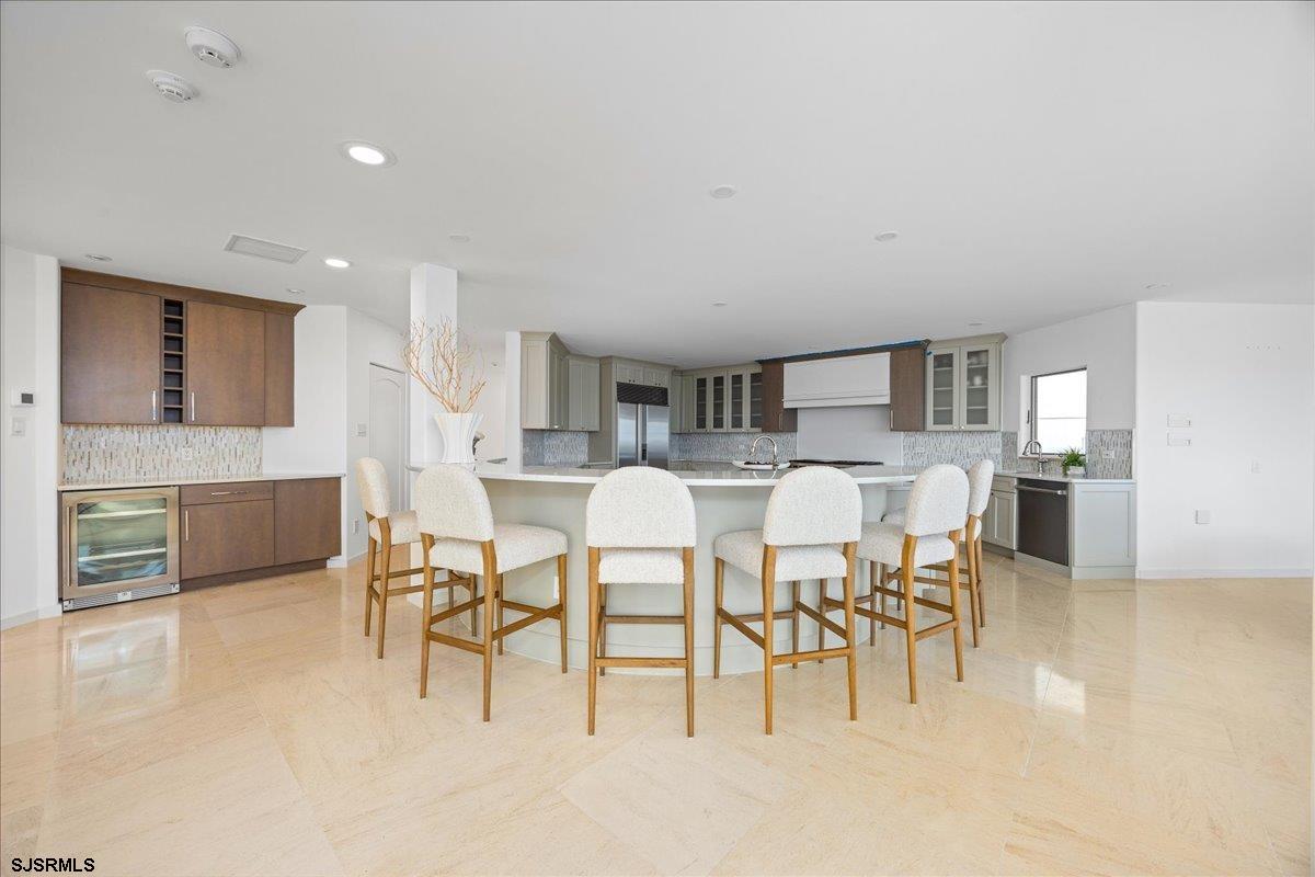 121 S 17th Ave