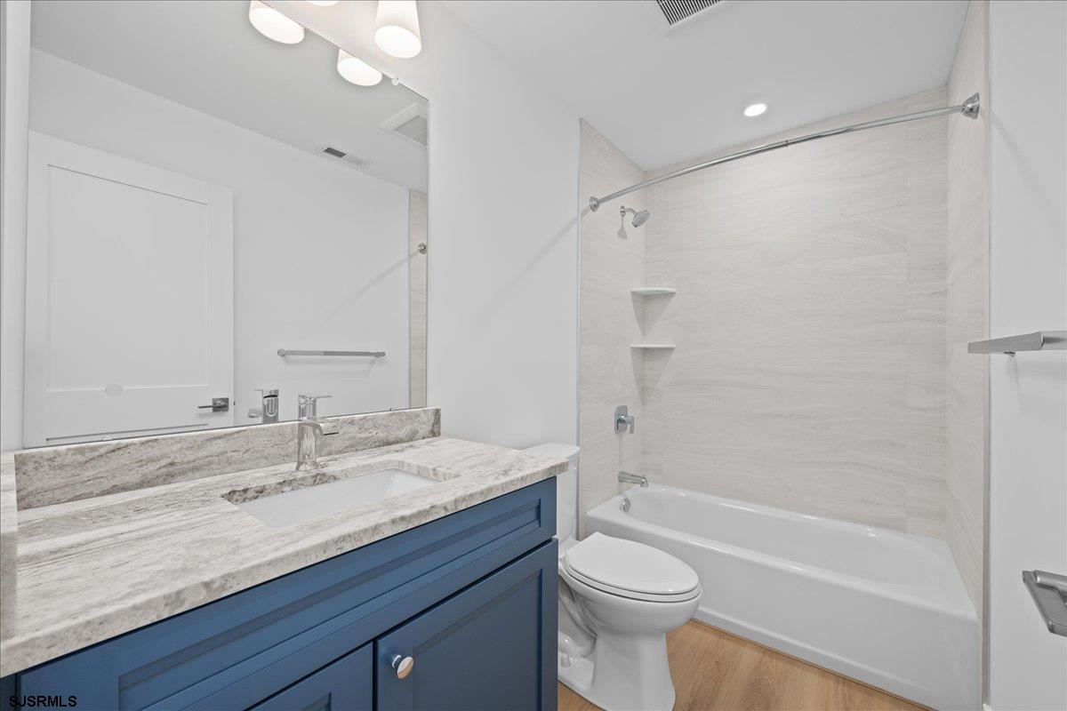 323 N Huntington Ave