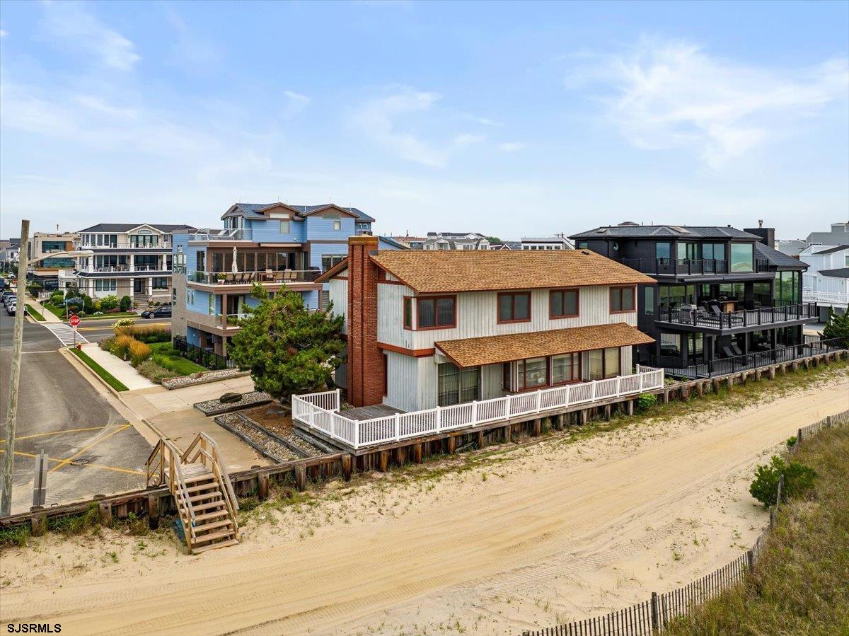 103 S 35th Ave