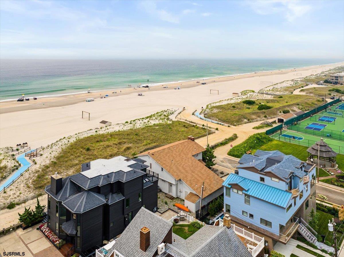 103 S 35th Ave