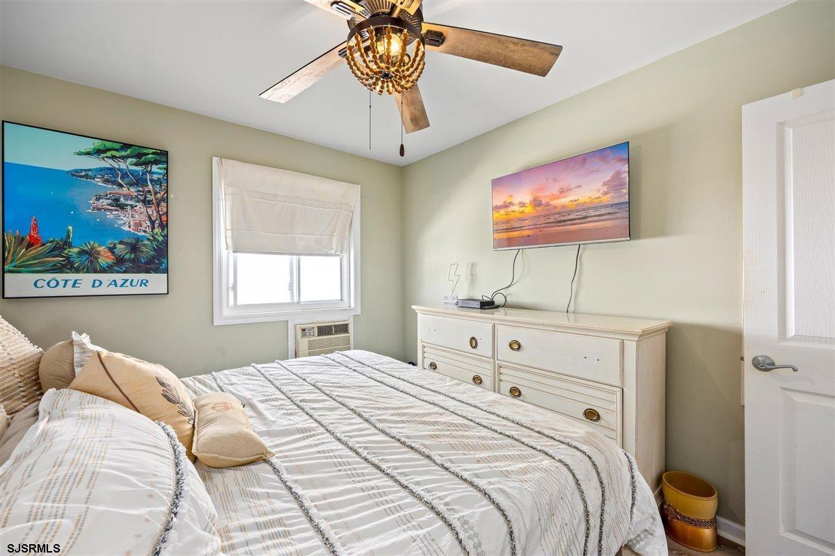 2707 Ventnor