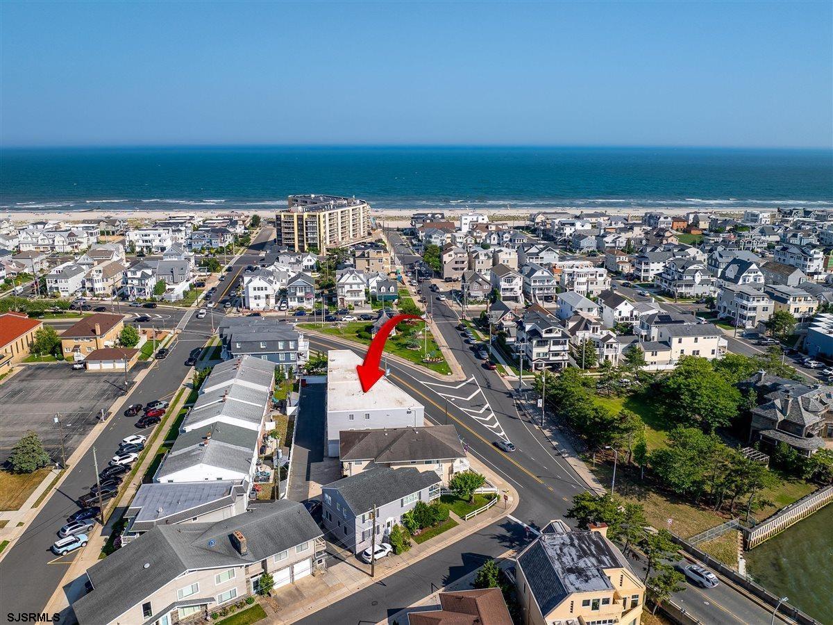 2707 Ventnor