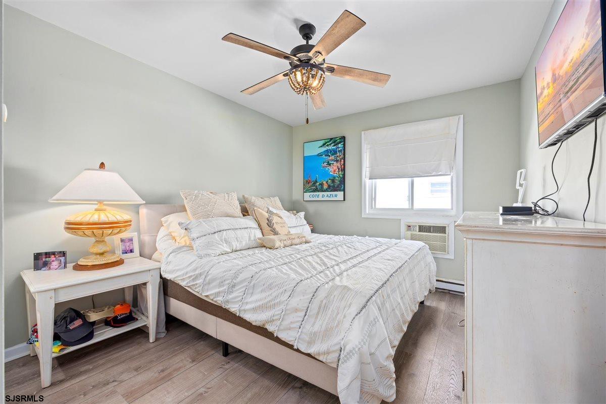 2707 Ventnor