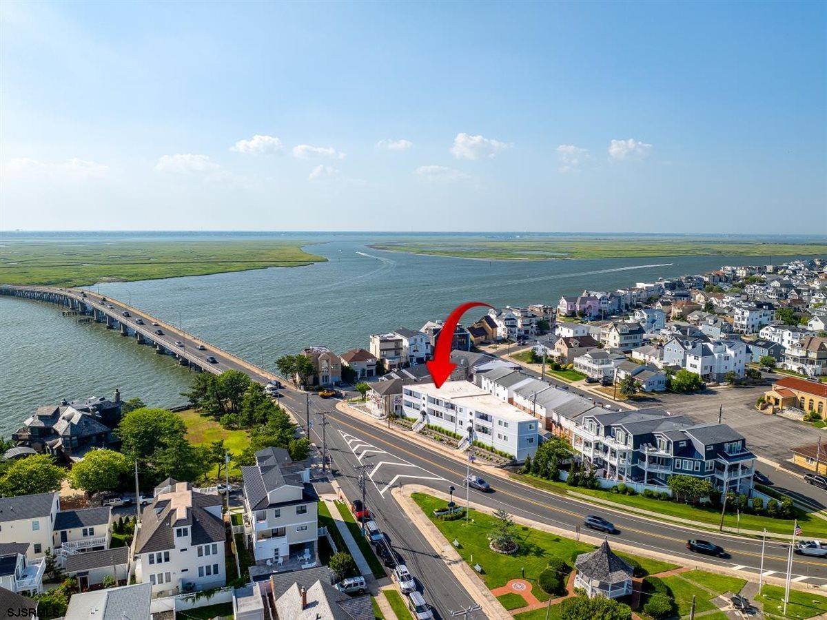 2707 Ventnor