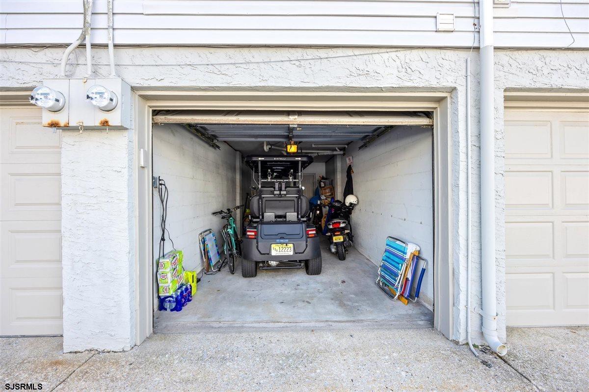 2707 Ventnor