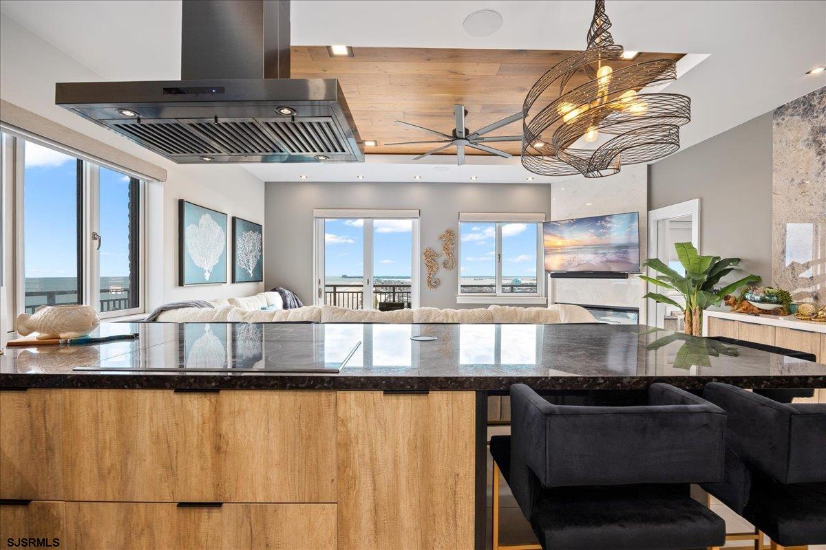 9600 Atlantic Ave Unit: 1815