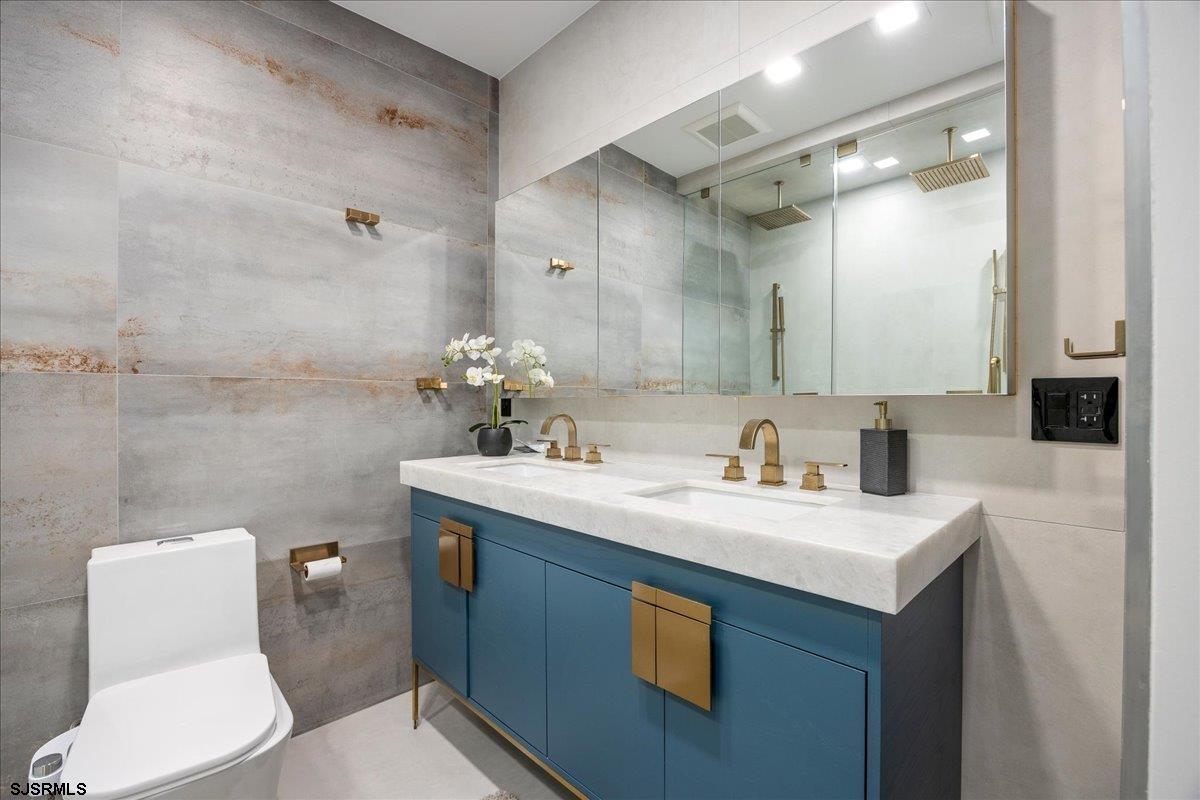 9600 Atlantic Ave Unit: 1815