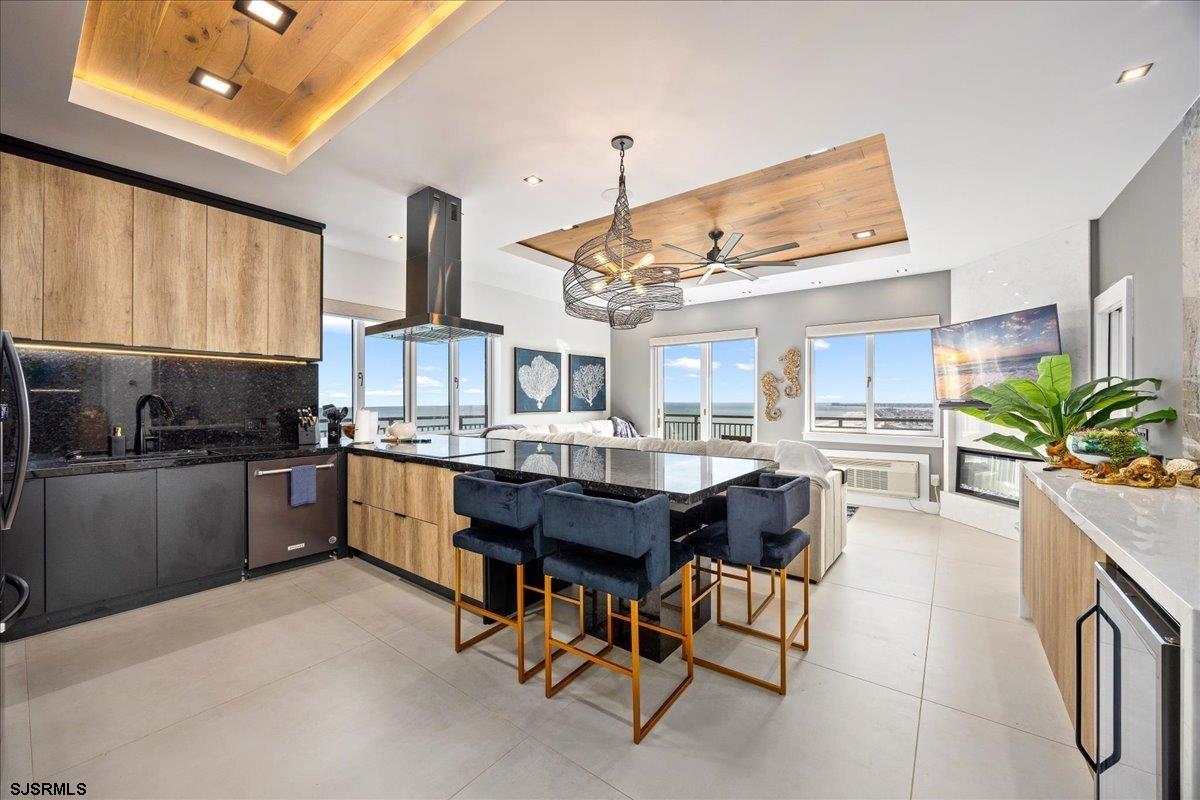 9600 Atlantic Ave Unit: 1815