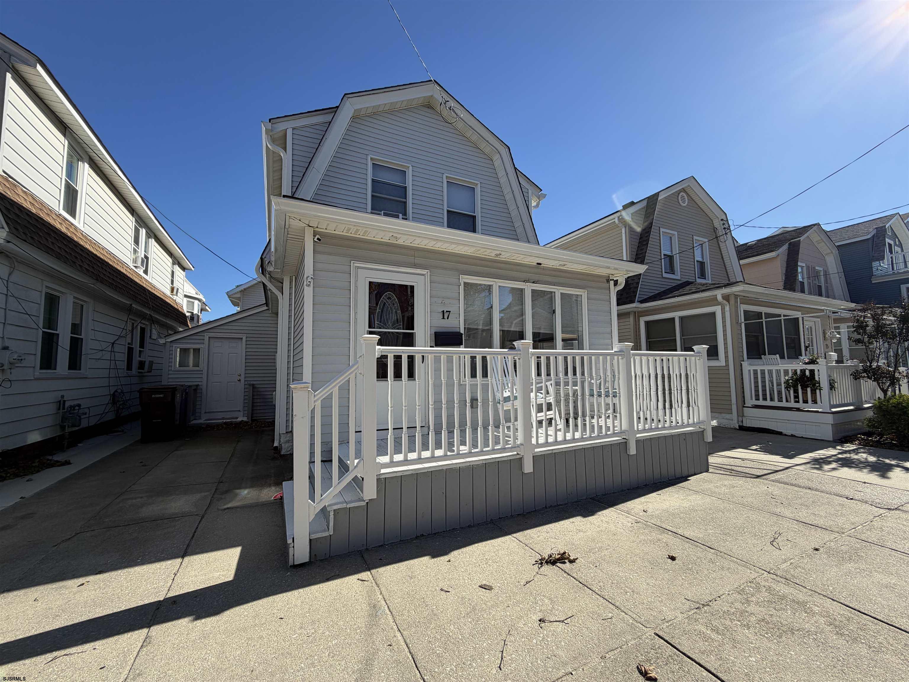 17 N Buffalo Ave