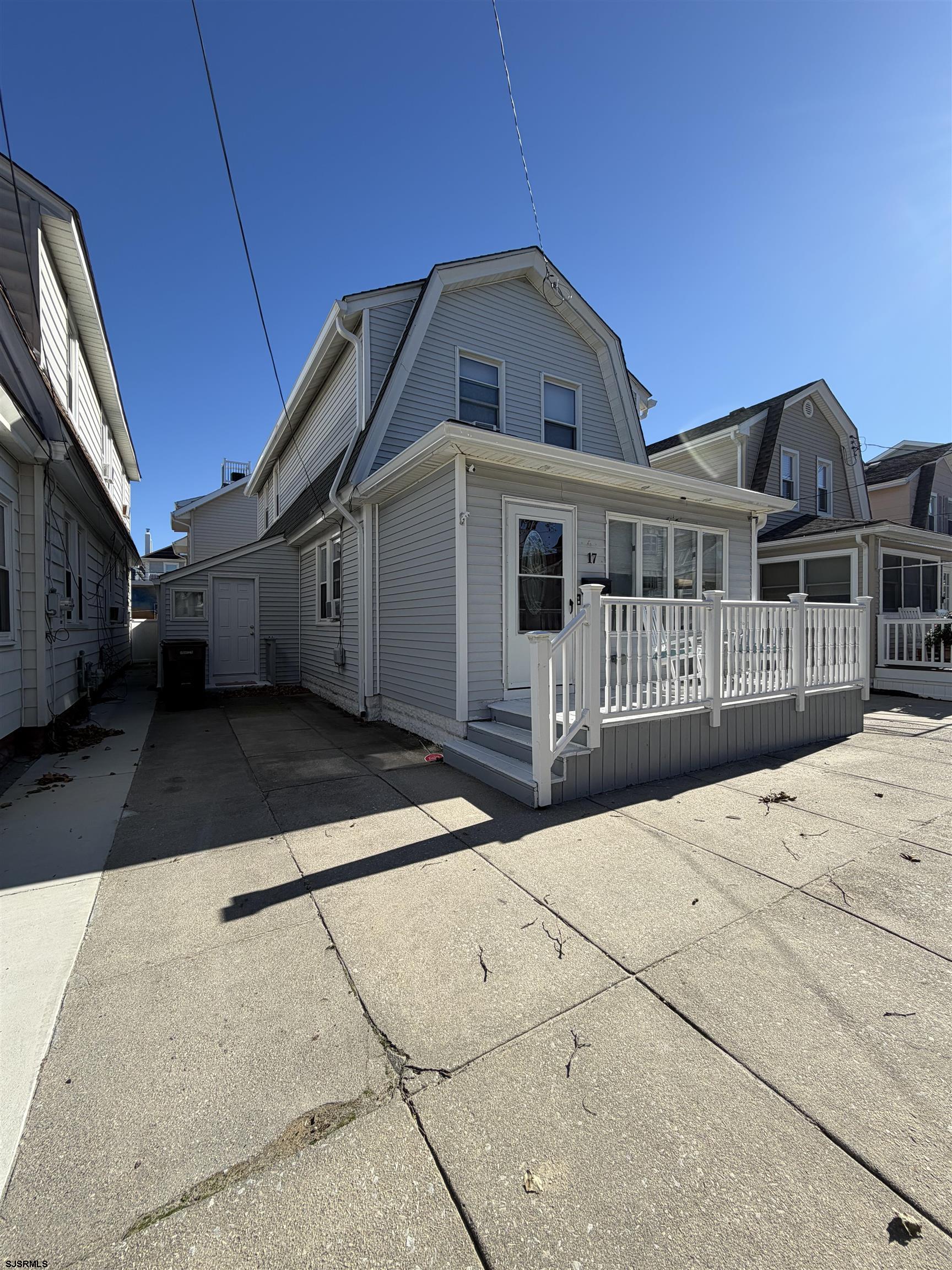 17 N Buffalo Ave