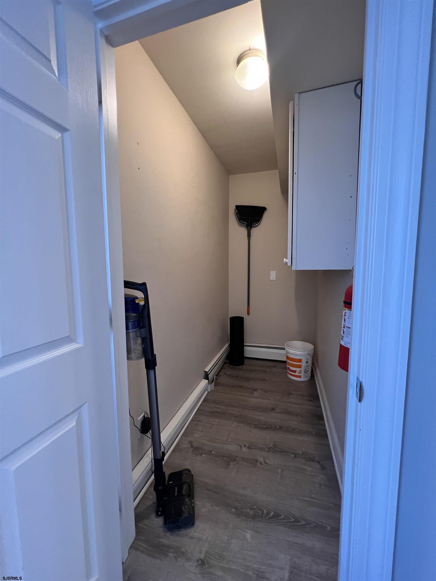 9 N Wyoming Ave