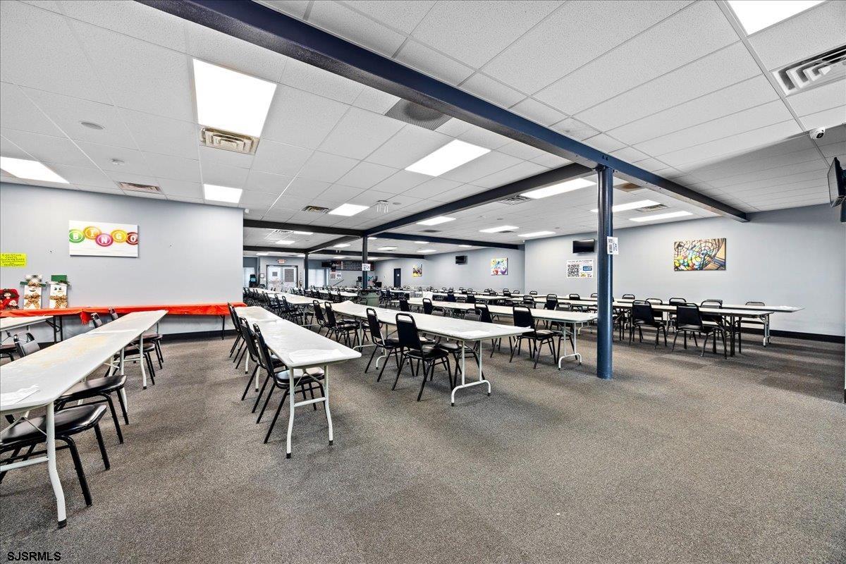 1125-1131 N New Road