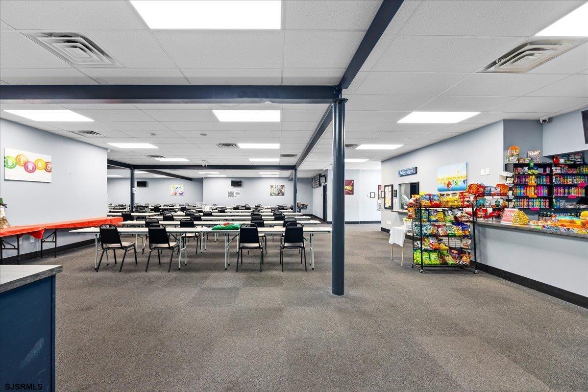 1125-1131 N New Road