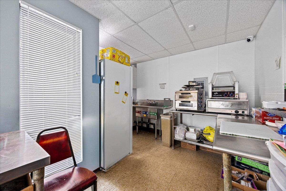 1125-1131 N New Road