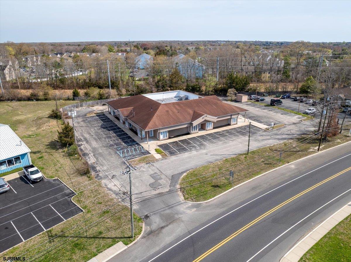 1125-1131 N New Road