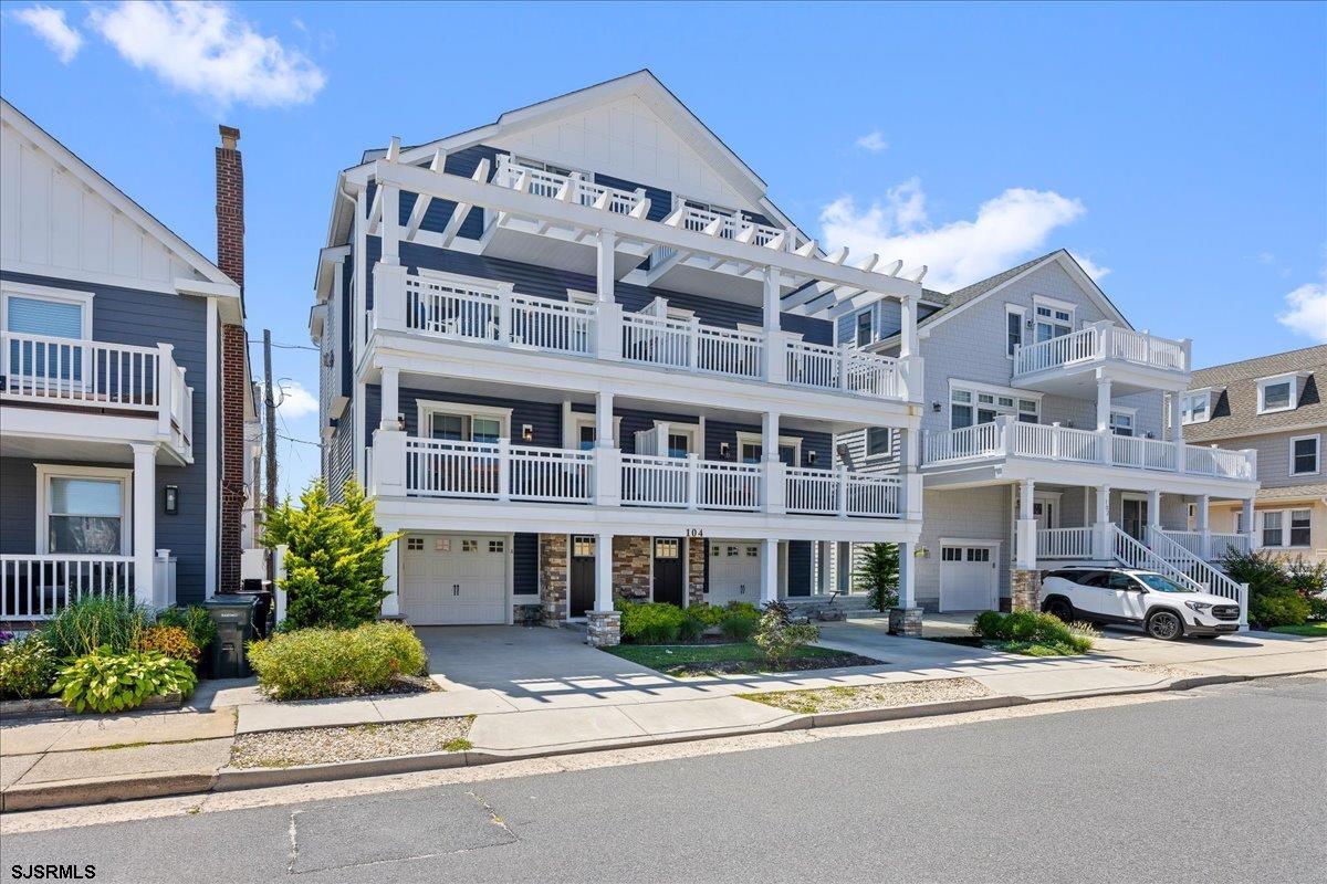 104 S New Haven Ave