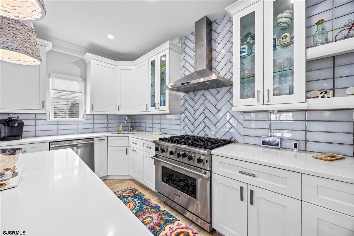 104 S New Haven Ave