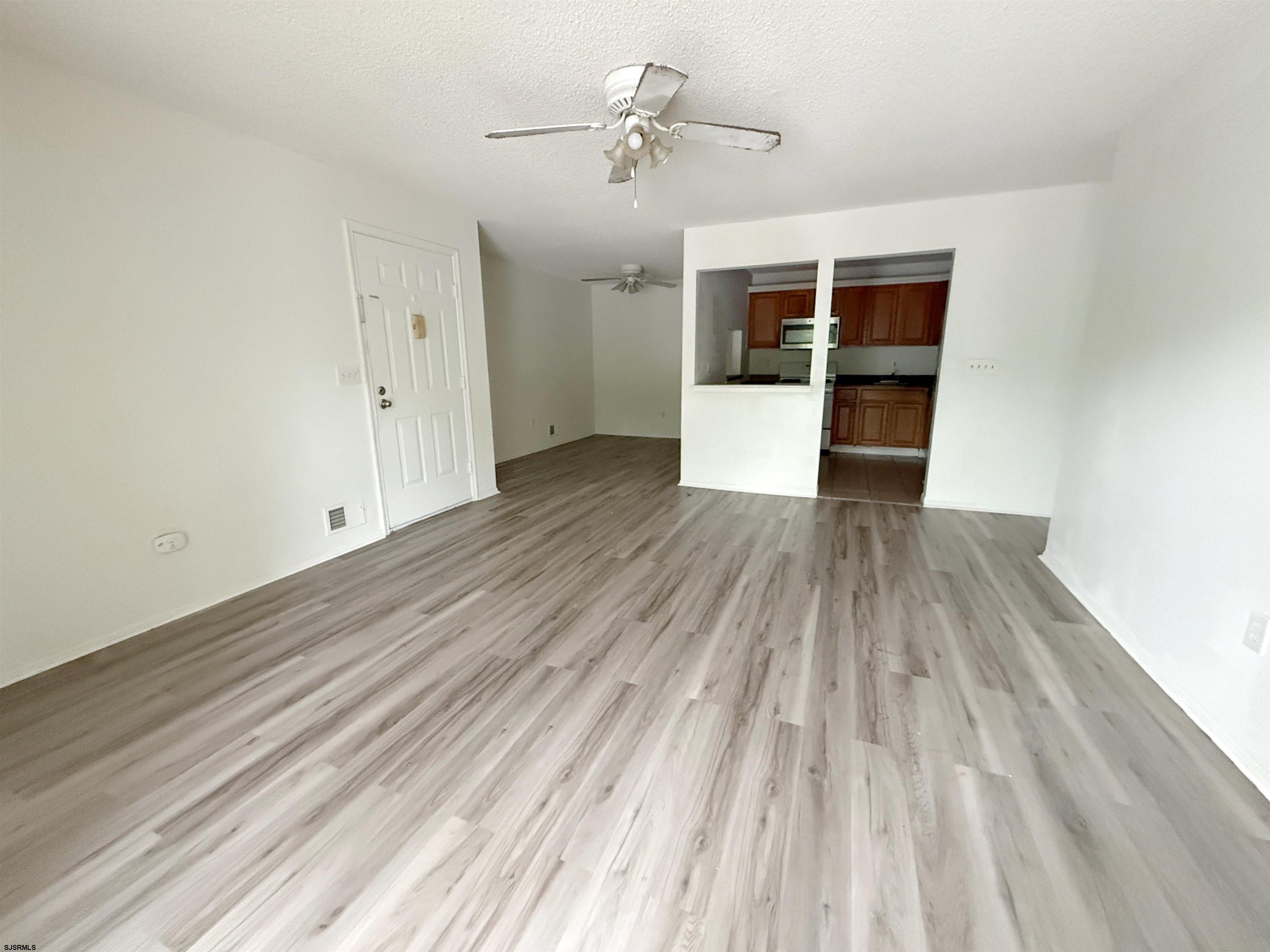 172 Colonial Ct Unit: 172
