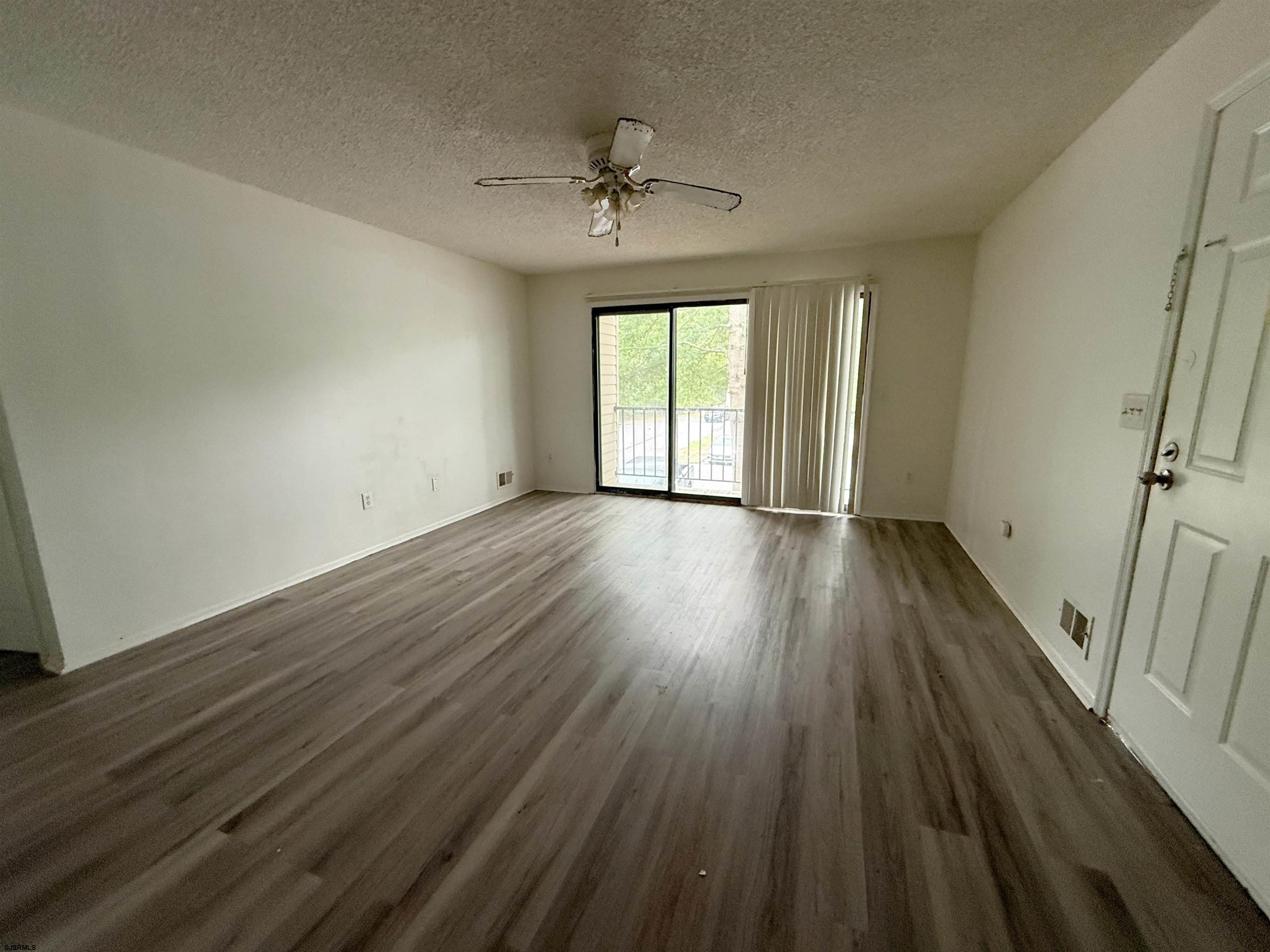 172 Colonial Ct Unit: 172