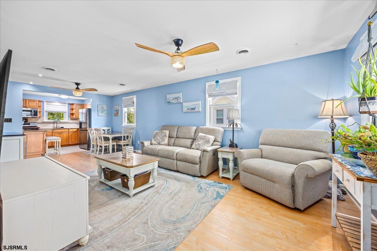 9309 Winchester Ave Unit: 200